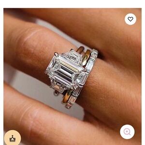 Elegant Silver and Gold Women's Ring